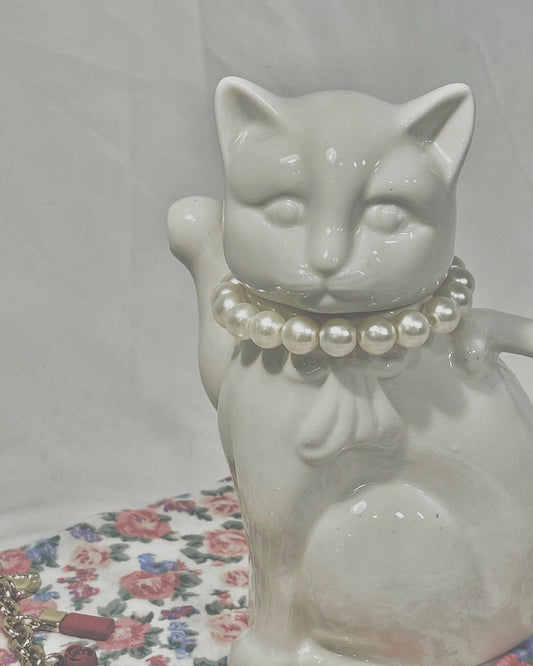 White Cat Teapot