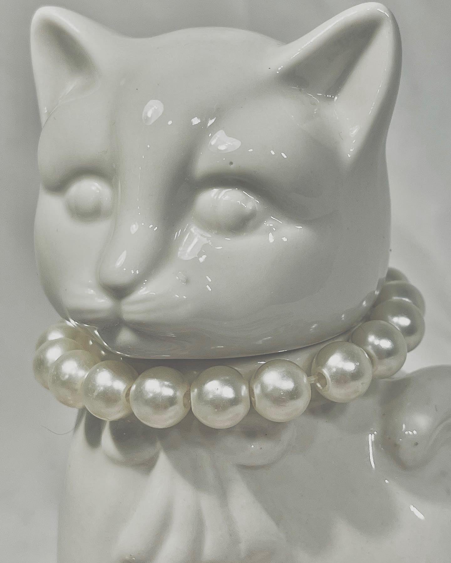White Cat Teapot