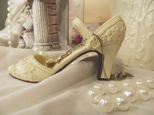 Mini Heel Paperweight