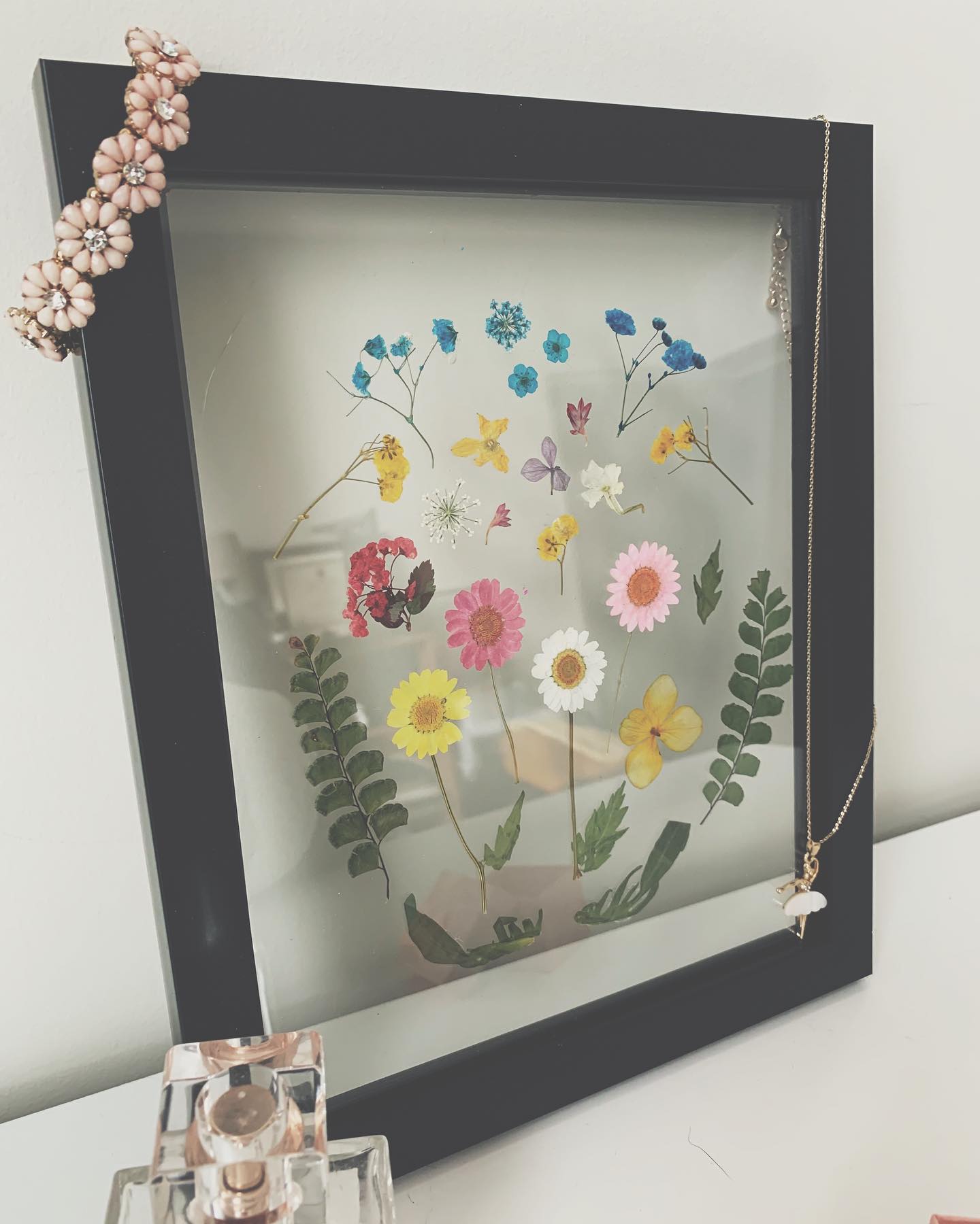 DIY Pressed Flower Frame