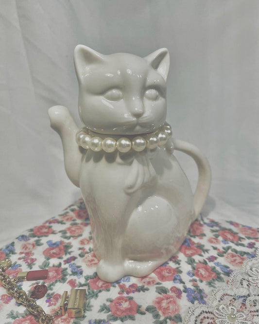 White Cat Teapot